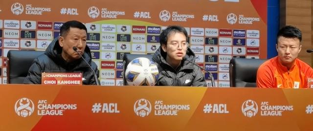 百家乐-崔康熙：对阵卡雅将轮换阵容 莫伊塞斯即将离队